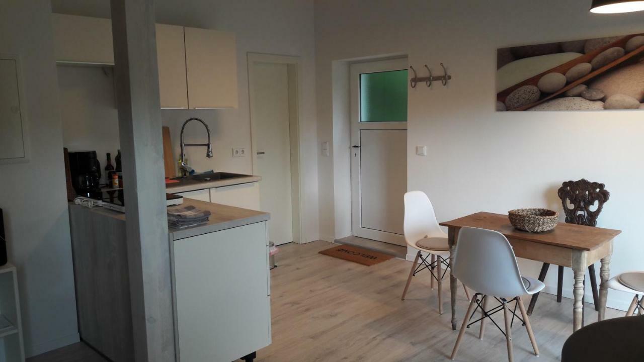 Cottage Am Wald Bei Berlin ฟัลเคนซี ภายนอก รูปภาพ